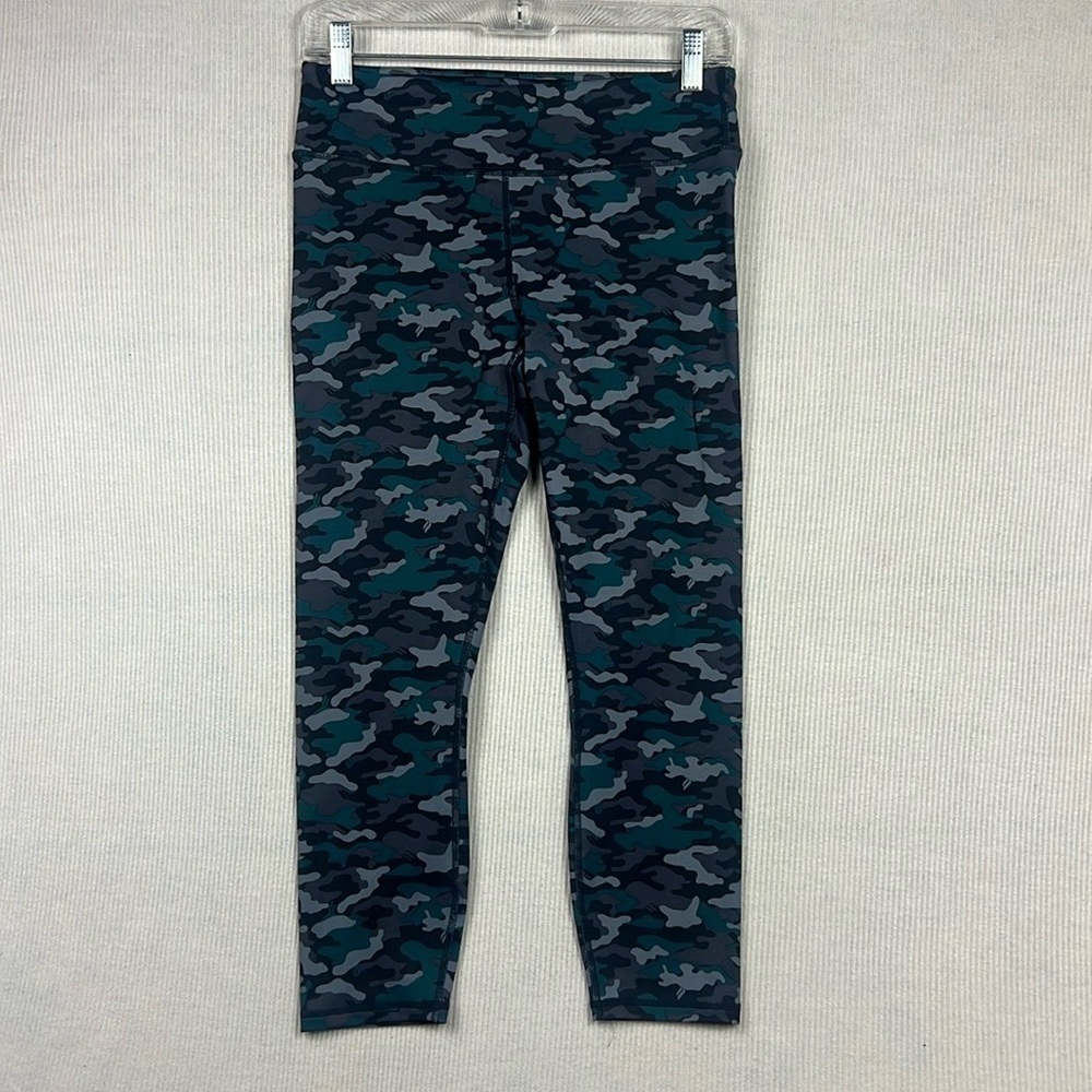 Fabletics Powerhold Camo Leggings Women’s Size Small